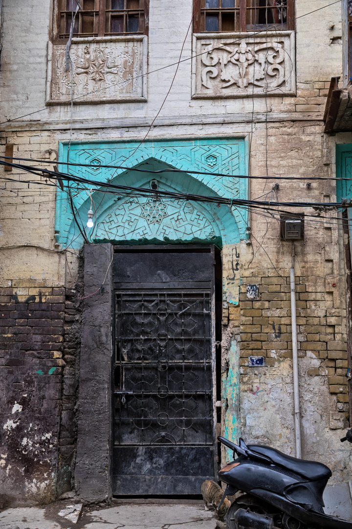 Traditional Iraq Doors