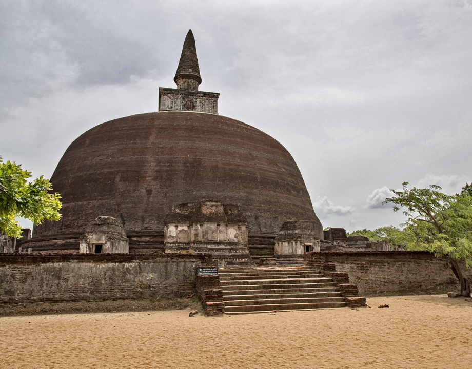 SRI LANKA Archaeological Sites