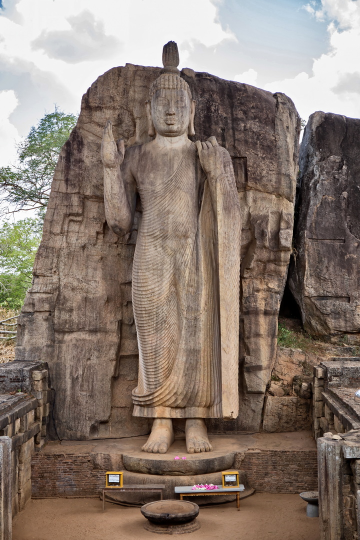 SRI LANKA Archaeological Sites