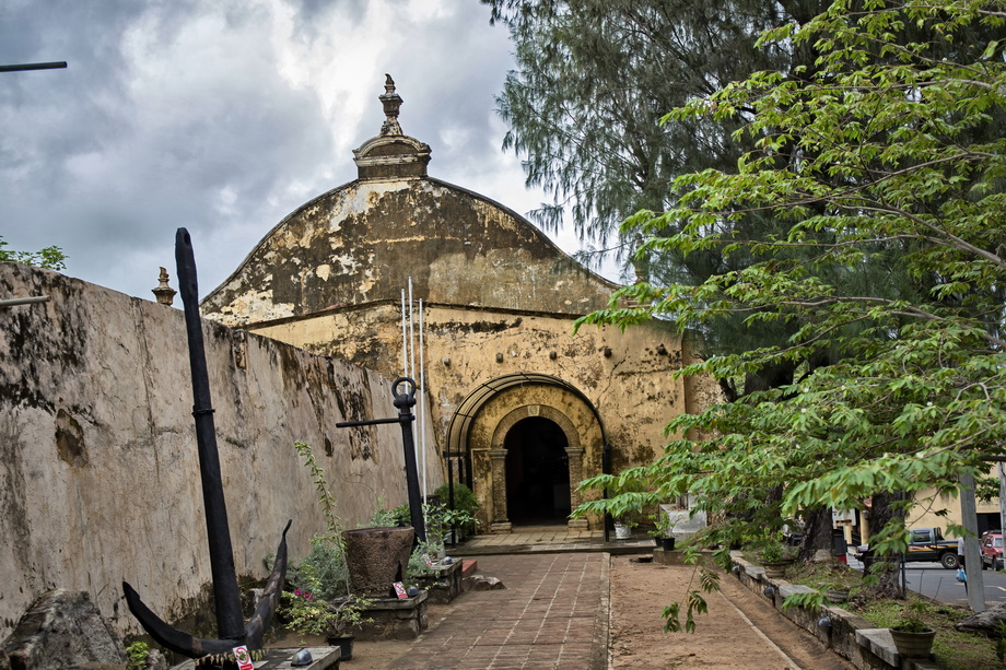 SRI LANKA Archaeological Sites