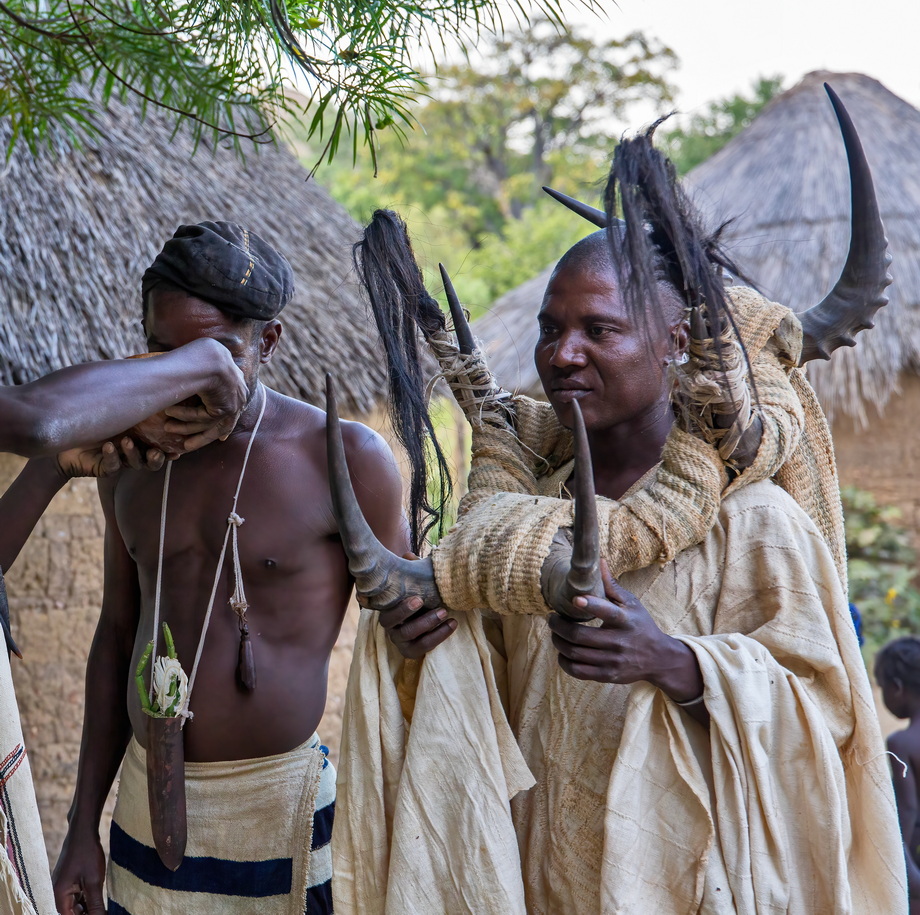 Dupa People