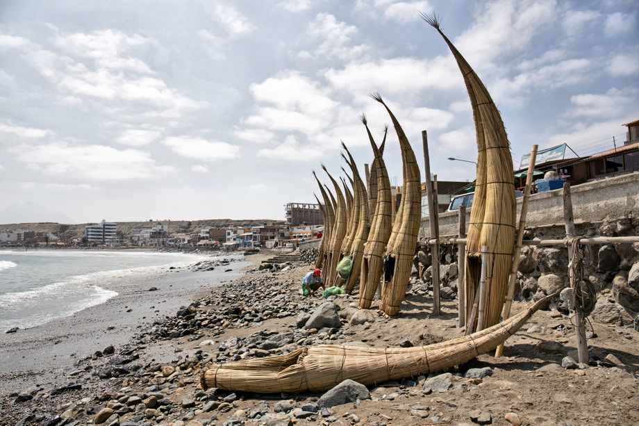 Totora reed boats (Balsas de Totora)
