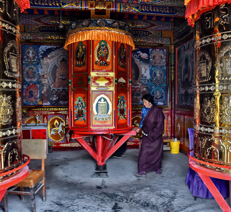 Tibetani People